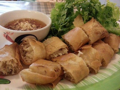 ผัดไททักษิณ (สีวลี)
