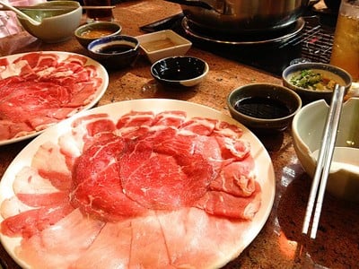 Shimi Shabu (ชิมิ ชาบู) -
