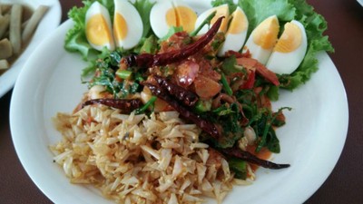 ยำเกล็ดแก้ว