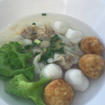 ต.ตระกูล ลูกชิ้นปลา สาขา 1 ถนนมหาดไทย