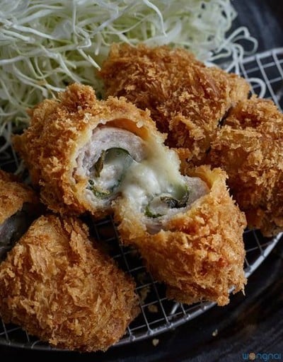 Tonkatsu Mu Sa Shi (ทงคัตสึ มุซาชิ) Tonkatsu Mu Sa Shi (ทงคัตสึ มุซาชิ)