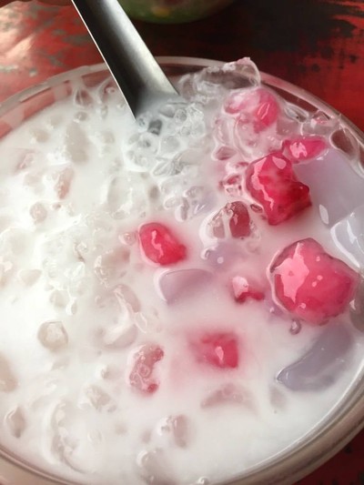 บัวลอยไข่หวานทรงเครื่อง (บัวลอยไม่มีสาขา)