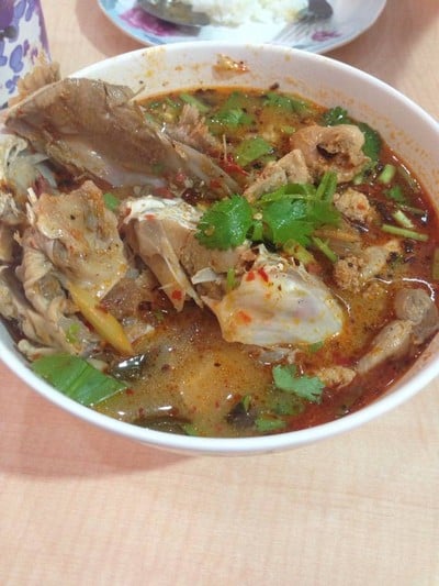 ชายสี่บะหมี่เกี๊ย