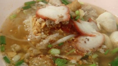 ก๋วยเต๋ยวหมูต้มยำมะนาว