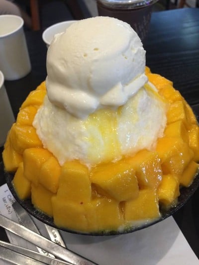 Hollys Coffee สยามสแควร์ วัน