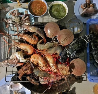 บ้านริมน้ำบุฟเฟ่ต์ ทะเลเผา บ้านริมน้ำบุฟเฟ่ต์ ทะเลเผา
