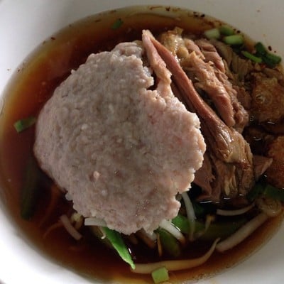 เส้นเล็กต้มยำขาหมู เพิ่มหมูเด้ง ของคุณมิ้ม