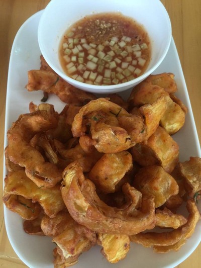 ผัดไทยไก่ฉีก♨️หมี่ไก่ฉีก+เกี๊ยวกรอบ ผัดไทยอาม่า พัทยา