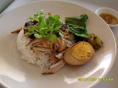 ข้าวมันไก่เจมส์(บ้านไร่ อุทัยธานี) ข้าวมันไก่เจมส์(บ้านไร่ อุทัยธานี)