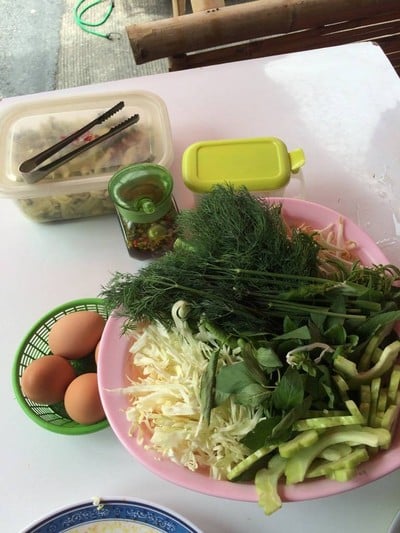 ร้านขนมจีนแม่จันทร์แพร่งนรา