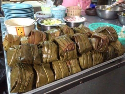 ขนมจีนป้าไร (เจ้าเก่าหลังวัดดอกเอื้อง)
