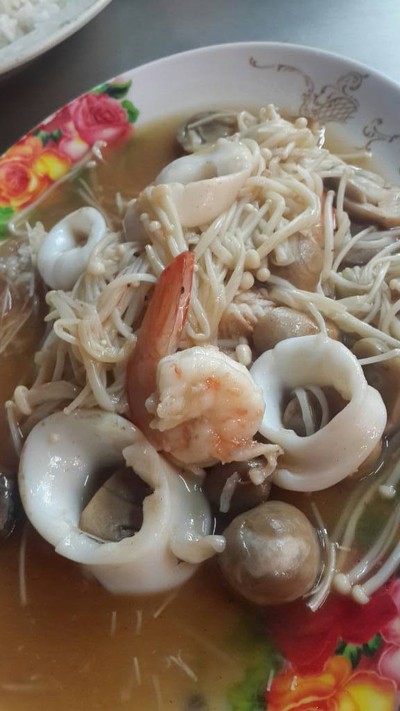 ร้านเจ๊ตุ๋ย