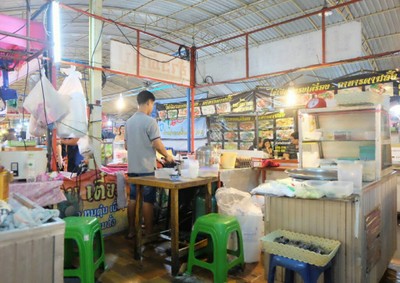 ป.ข้าวผัดปู เรียบด่วนรามอินทรา