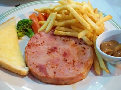 สเต็กลุงหนวด (Steak Lung Nhuad) สะพานปรีดี สเต็กลุงหนวด (Steak Lung Nhuad) สะพานปรีดี