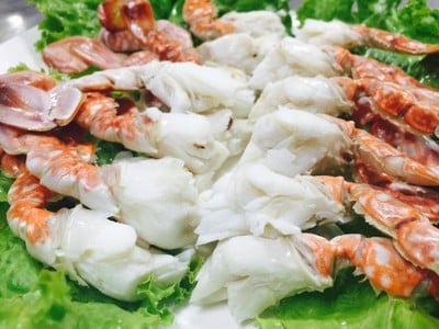 BlueFin Beach Bar & Restaurant