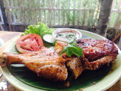 ไก่ย่าง สยามแซ่บ (ไก่ย่างสยามแซ่บ) ไก่ย่าง สยามแซ่บ (ไก่ย่างสยามแซ่บ)