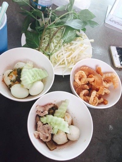 ก๋วยเตี๋ยวห้อยขาริมปิง