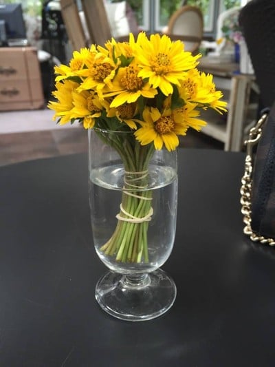 เข้าร้านมาเจอเจกันนี้ สดชื่นขึ้นมาเลย