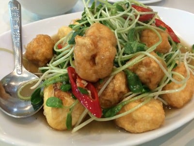 ห้องอาหารเเพรว (Praew Restaurant) ห้องอาหารเเพรว (Praew Restaurant)