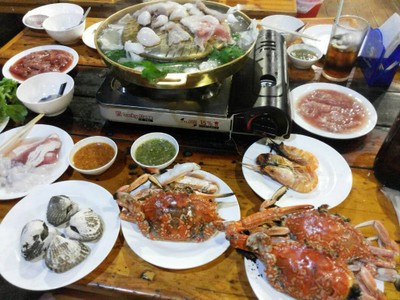 เรือนเงินกุ้งกระทะทอง สาขา 2 ริมปิง