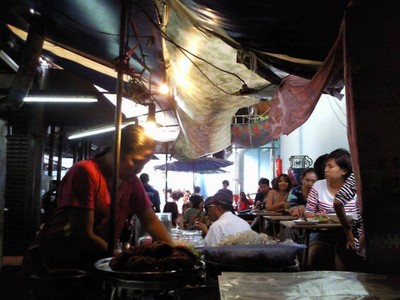 ร้านยำเจ๊อึ่ง (เจ้าเก่าบางลำภู)