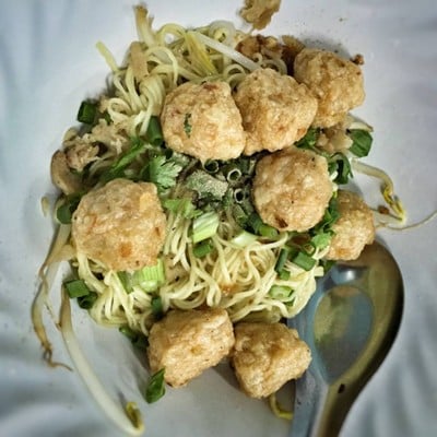 ก๋วยเตี๋ยวลูกชิ้นปลา บ้านหม้อ(เจงคุง) ก๋วยเตี๋ยวลูกชิ้นปลา บ้านหม้อ(เจงคุง)