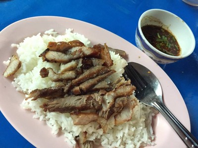 น้องโบว์ คอหมูย่าง