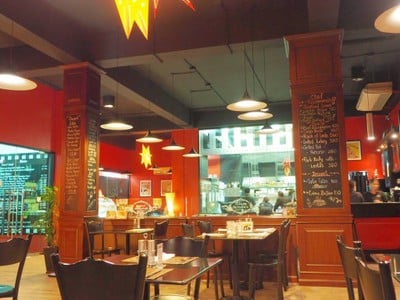Love Me Tender le bistro TTN Avenue (Sathorn-Nanglinchi)