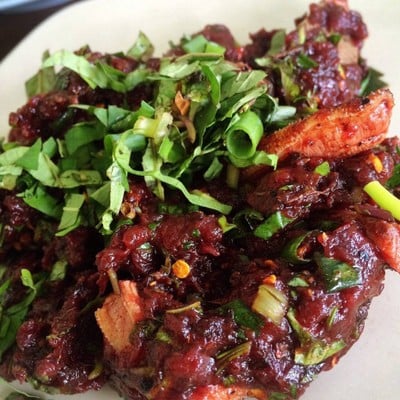 ลาบไก่บ้านโฮ่ง (ลูกสาว)