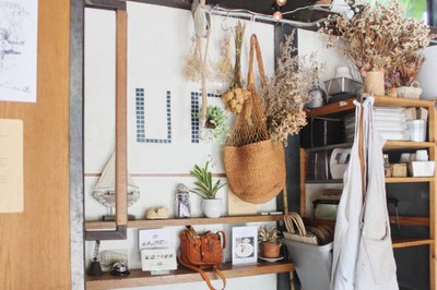 (un) FASHION Cafe & Dining