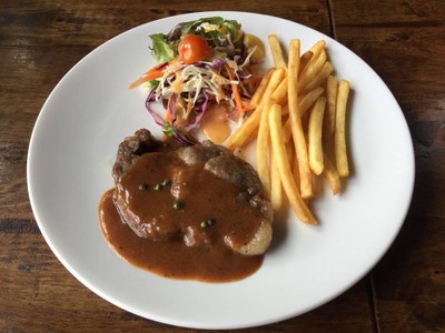 Steak Bar Fast & Easy (สเต๊กบาร์) ปั๊มปตท. ทางเข้าสนามบินนานาชาติ Steak Bar Fast & Easy (สเต๊กบาร์) ปั๊มปตท. ทางเข้าสนามบินนานาชาติ