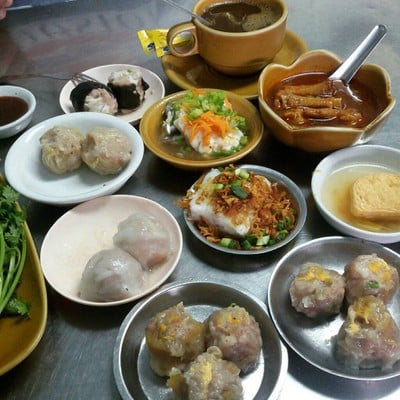 บุญรัตน์ติ่มซำ ดิลกอุทิศ