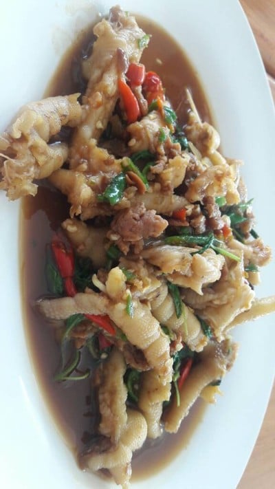 เพ็ญไก่หุบบอน เครือสหพัฒน์ศรีราชา