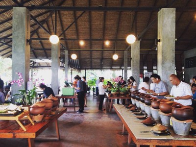 บุพเฟ่ต์ ขนมจีนบ้านเจ็ดยอด