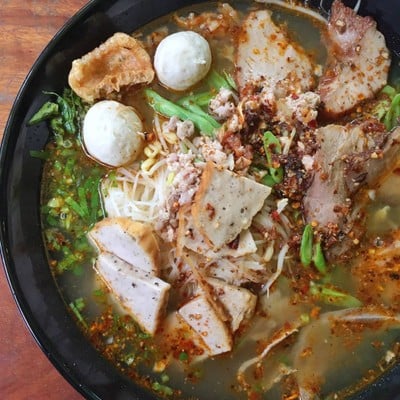 มดแดง ก๋วยเตี๋ยวสุโขทัยบ้านสวน