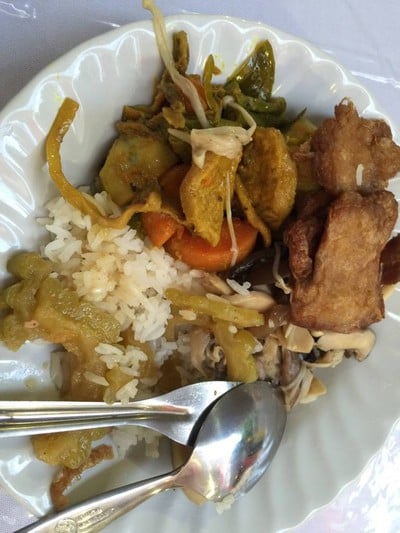 มหาปัญญาวิทยาลัย (บุฟเฟ่ต์อาหารเจ)