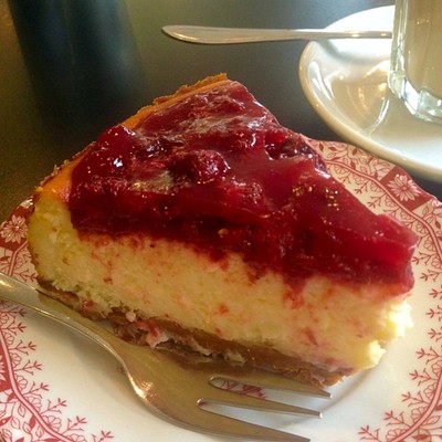 Vanilla Strawberry Cheesecake