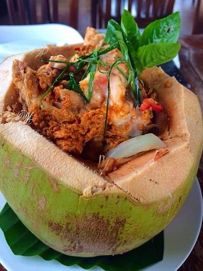 ริมผา ลาภิน