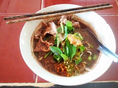 ภาพด้านบน ข้นจริง ๆ น้ำก๋วยเตี๋ยว