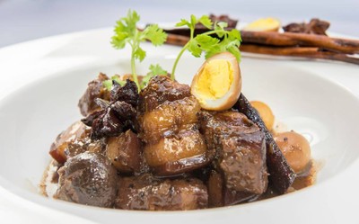 หมูฮ้องภูเก็ต