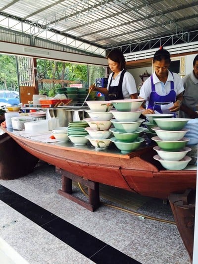 ก๋วยเตี๋ยวเรือโกเกี้ย