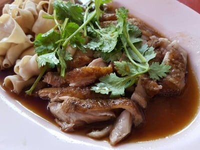 เป็ด-ห่านพะโล้ นายสุนเจริญนคร (ติ่ง)