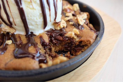 Chikalicious Dessert Bar เซ็นทรัล แอมบาสซี่
