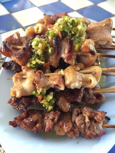 ร้านลาบลุงน้อย by ตี๋หลังมอ