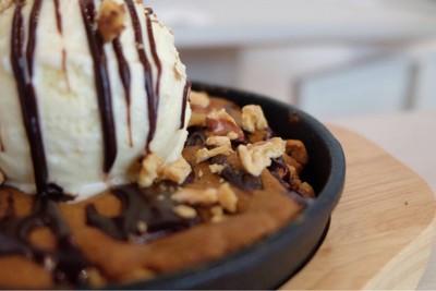 Chikalicious Dessert Bar เซ็นทรัล แอมบาสซี่