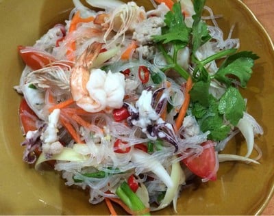 ยำวุ้นเส้นกุ้งสด