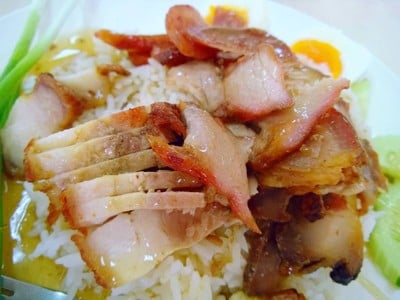 ข้าวหมูแดงแสงทอง หน้าศูนย์ประชุมนานาชาติ ม.อ. หาดใหญ่