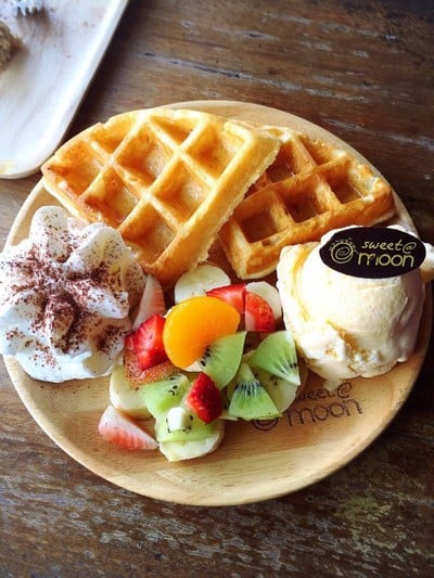 Sweet@moon (หวานจันทร์) ริมน้ำจันทบูร Sweet@moon (หวานจันทร์) ริมน้ำจันทบูร