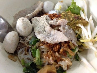 ก๋วยเตี๋ยวลูกชิ้นหมูน้ำใส เบตง