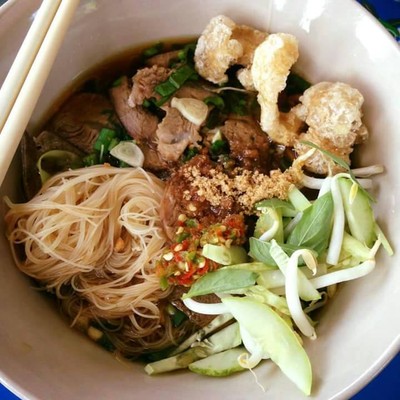 ก๋วยเตี๋ยวหมูเลียงป้าย่อนสะพานดำ (Moo Liang Noodle Sapandum) ก๋วยเตี๋ยวหมูเลียงป้าย่อนสะพานดำ (Moo Liang Noodle Sapandum)